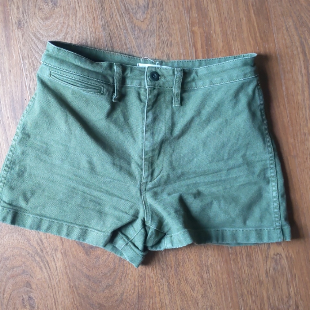 Madewell army green shorts size 27
